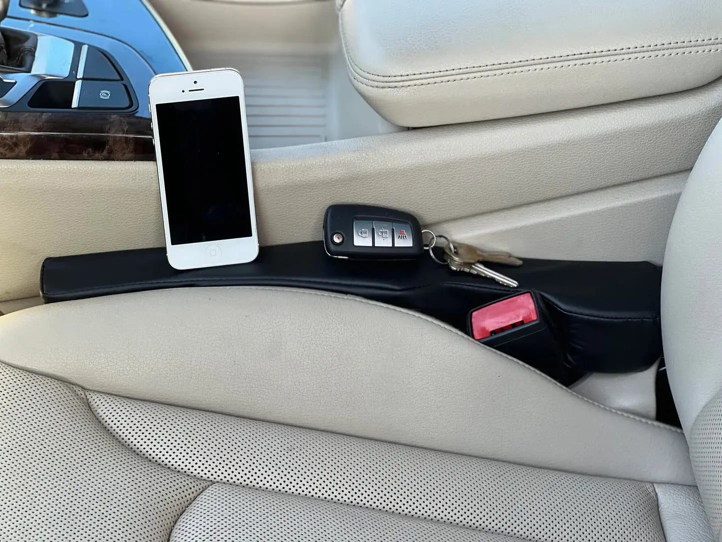 GapGuard Car Seat Organizer - PlugoTech