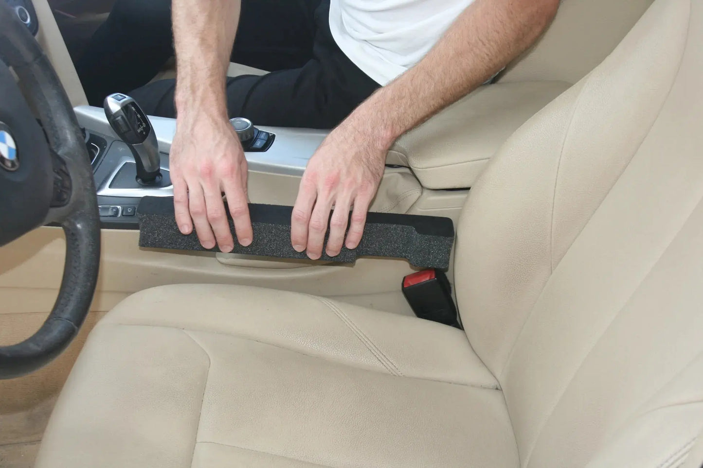 GapGuard Car Seat Organizer PlugoTech