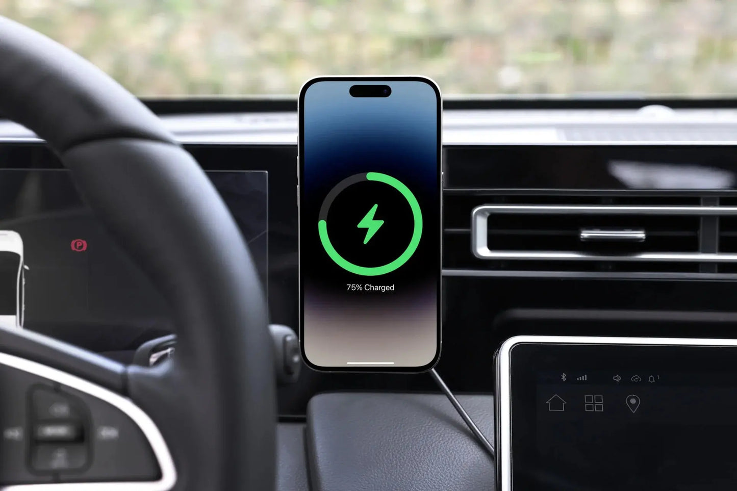 MagniCharge™ 15W MagSafe Magnetic Wireless Car Charger & Mount - PlugoTech